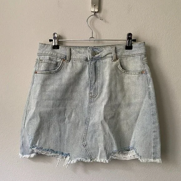 Wild Fable | NWOT Light Blue Raw Hem High-Rise Denim Mini Skirt Size 6 - Picture 3 of 9